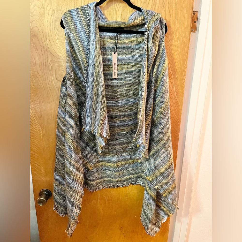 Coco + Carmen hooded open front vest OSFM